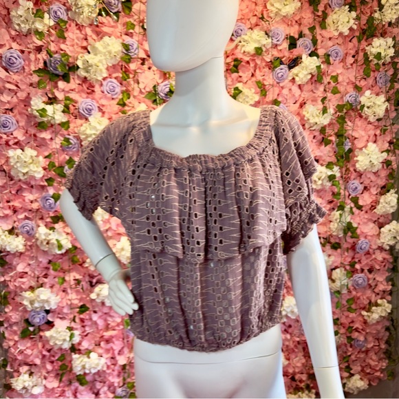 FREE PEOPLE “THAT GIRL” EYELET CROPPED TOP - Picture 7 of 10